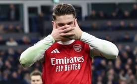 Wayne Rooney'den Gy�keres i�in mesaj