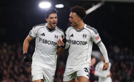 Fulham, sahas�nda R. Jimenez ile g�ld�