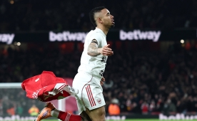 Carragher: 'Jesus, Gy�keres'ten iyi!'