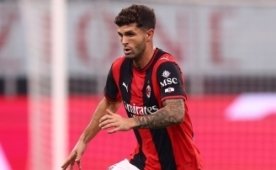Milan'da beklenen imza at�ld�!