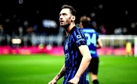 Hakan �alhano�lu �ov yapt� �ov!