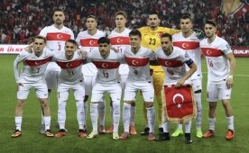 A Milli Tak�m�m�z, Romanya'y� a��rl�yor