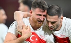 Dortmund, Salih ile ayr�l��� duyurdu!..