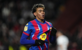 Yamal: 'Saha d���nda futbolu unutuyorum'