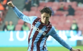 Lovik: 'Fenerbah�e ma��n� d���n�yoruz'