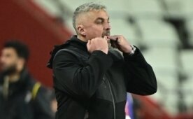 Samsun'da Thomas Reis ile yollar ayr�ld�