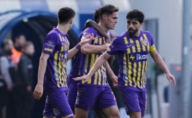 Ey�pspor, Gen�ler'i 90+1'de devirdi