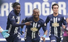 Sarıyer, Serik Spor'a karşı ilk yarı fişi çekti!