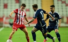 Sar�yer, Antalya'y� deplasmanda y�kt�!