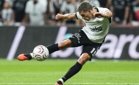Beşiktaş'ta Trossard için yoğun mesai!