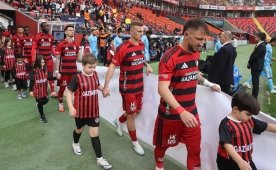 Ünal: 'Fedakarlık yapmaya çalışıyor!'