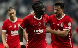 Dolmabahçe'de bileği bükülmüyor