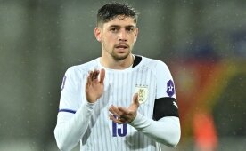�ki kupal� Uruguay, sahneye d�n�yor