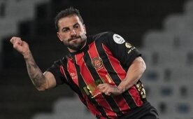Fatih Karagümrük bonservisini aldı!