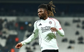 Be�ikta�'ta El Bilal Toure rekora ko�uyor