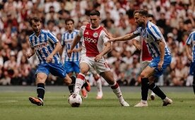 Ajax'a evinde Heerenveen �oku!