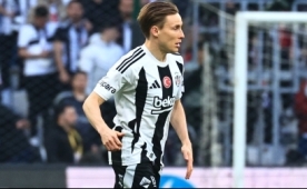 Jonas Svensson, eski tak�m�na do�ru