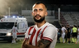Oyuna girdi, 1 dakika sonra sakatlık yaşadı