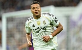 Frans�z efsaneden Mbappe'ye �vg�!