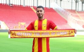 Göztepe sol beki Cherni'yi bırakmıyor