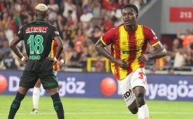 Göztepe'de Dennis ve Taha hareketliliği