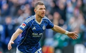 Schalke'nin sigortas� Edin Dzeko haz�r!