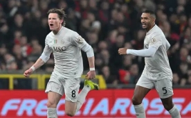 Napoli, 90+5'te gelen golle 3 puan� kazand�