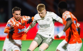 Hollanda'da PSV'ye Volendam şoku!