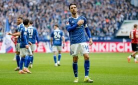 Schalke 04, Kenan Karaman�la kazan�yor