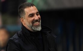 Arda Turan: 'Zorlu fikst�r� ge�meliyiz'