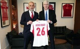 Arsene Wenger'den A Milli Tak�m yorumu