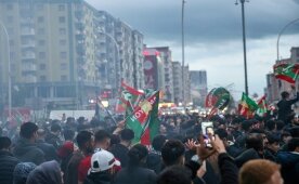 Kutlamalar s�ras�nda iki yaral�, a��klama