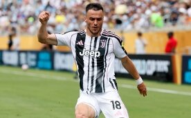 Filip Kostic, PSV Eindhoven yolunda