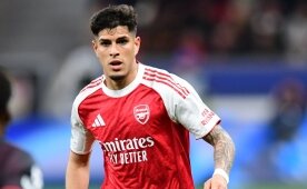 Arsenal, Hincapie'nin tapusunu resmen ald�