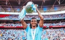 Manchester City, Ake'ye veda etti