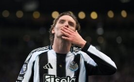 Newcastle United onun biletini kesti!