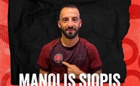 Karag�mr�k, Manolis Siopis'i transfer etti