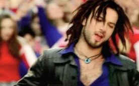 Tarkan'dan büyük BOMBA! Yeni marş...