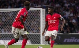 F.Bahçe'nin rakibi Lyon rotasyona gitti