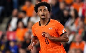 Hollanda evinde hata yapmadan ge�ti!
