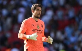 Stefan Ortega, Olympiacos'a gidiyor