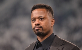 Evra: 'Hayatta kalmak i�in futbol oynard�k'