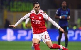 Merino, transfer i�in t�m kap�lar� kapatt�