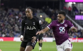 Tottenham, puan� son anlarda kapt�!