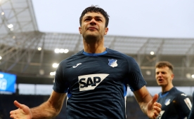 Ozan Kabak yine att�, tak�m� �� golle galip!