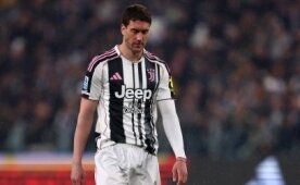 Juventus'ta bir milyar euro ile b�y�k ��k��