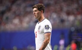 Juventus'tan Stones i�in transfer hamlesi