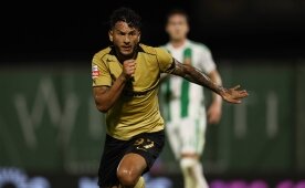 Sporting, ligde 3 puan� 4 golle ald�
