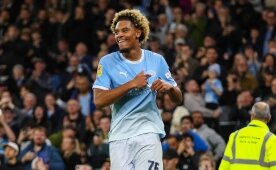 Manchester City 5 gol att� ve turu ge�ti