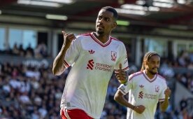 Liverpool'a dev ma� �ncesi 2 k�t� haber
